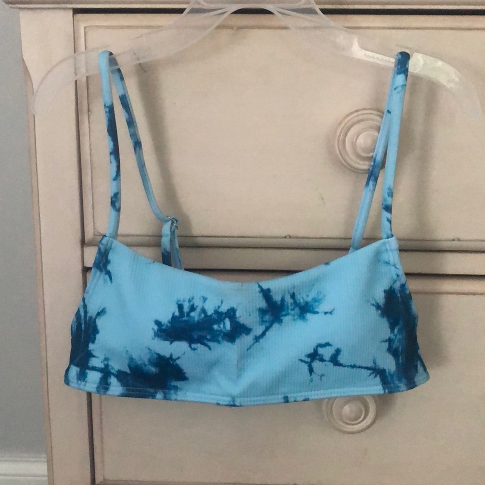 s tie-dye ribbed bikini top from romwe